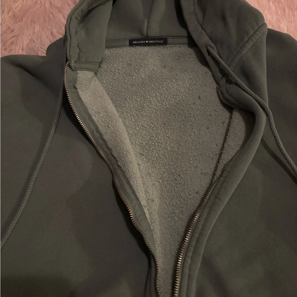 Brandy Melville Christy Hoodie - Picture 3 of 5